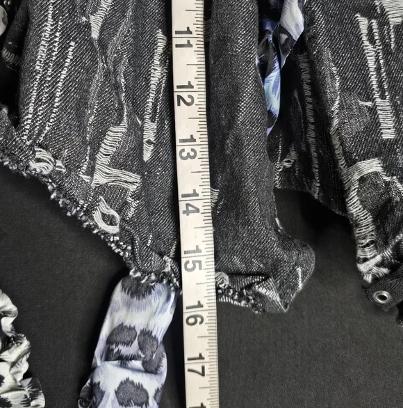 Feeling Wild Mini Skirt - Picture 11 of 12